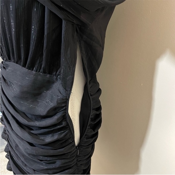 House of Harlow 1960 Black with Sparkle Thread Ruched Long Sleeve Dress - Picture 8 of 16